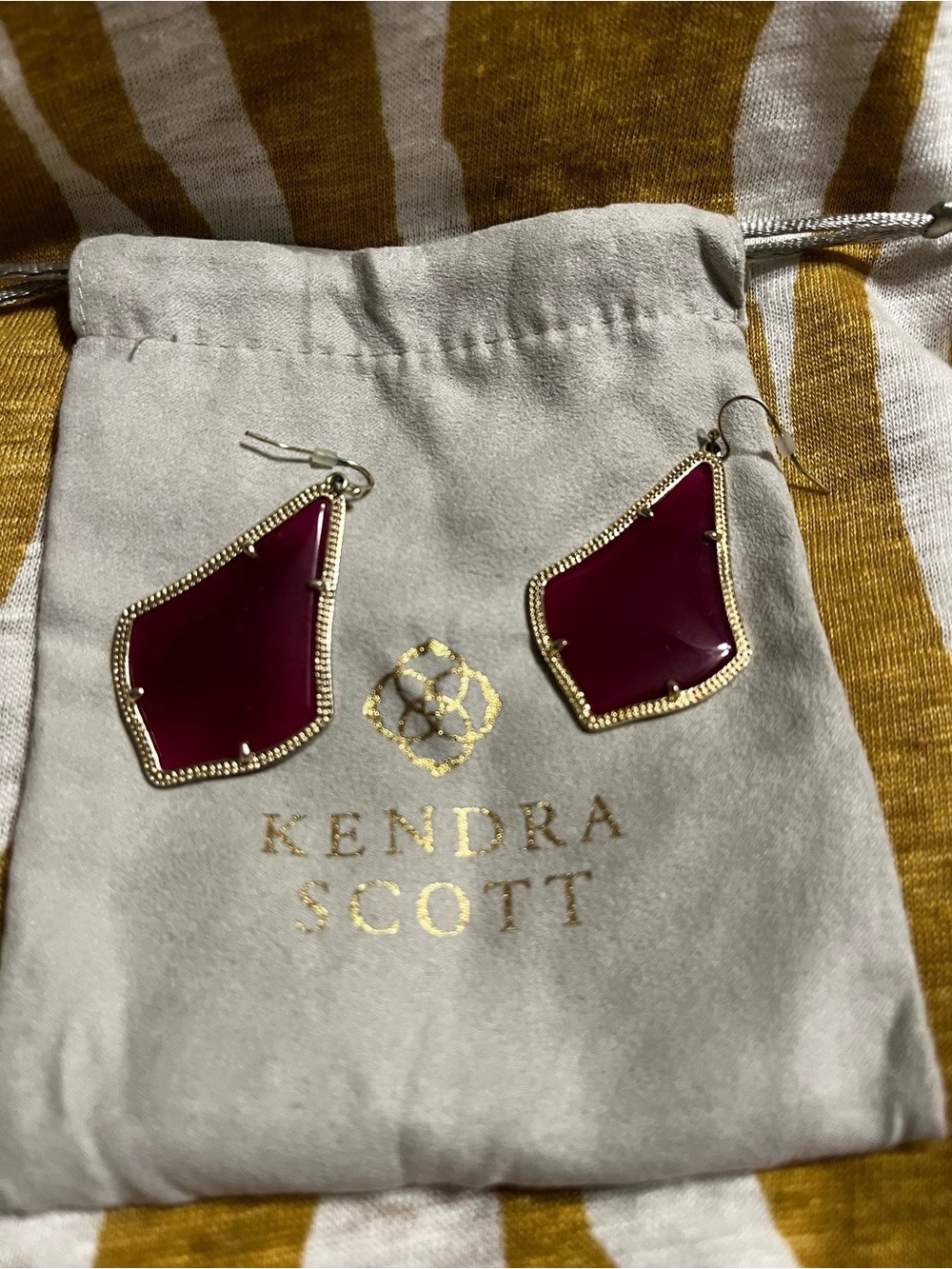 Kendra Scott Deep Magenta Faceted Drop Earrings with Gold Trim